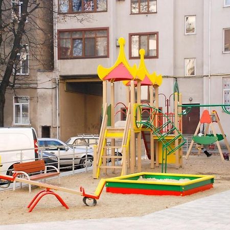 Нові Апартаменти 83 Ivano-Frankivsk Exterior photo